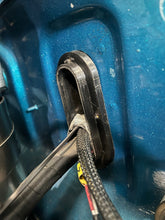 Cargar imagen en el visor de la galería, PASACABLES HONDA CIVIC EG