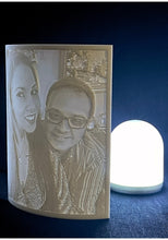 Cargar imagen en el visor de la galería, LITOFANÍA 100% PERSONALIZADA